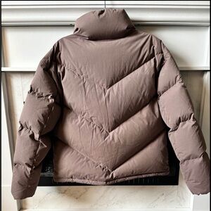 Gorgeous Aritzia Wilfred puffer coat, 100% responsibly sourced goose down.